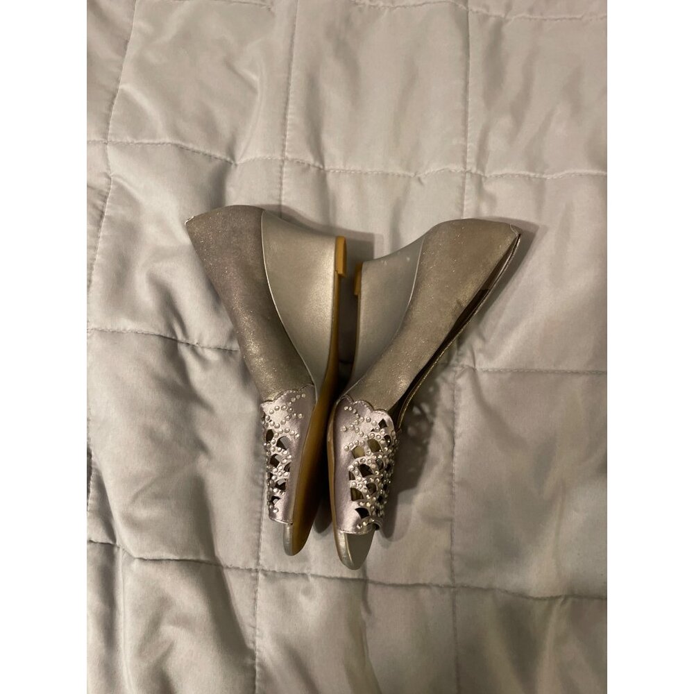Alex Marie Silver Peep-Toe Wedge Shoes With Rhinestones 6.5M - Picture 4 of 8